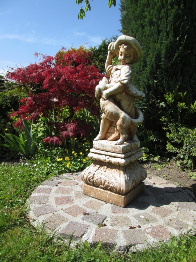 B&B Elbahof, Goed En Goedkoop! Hem 外观 照片